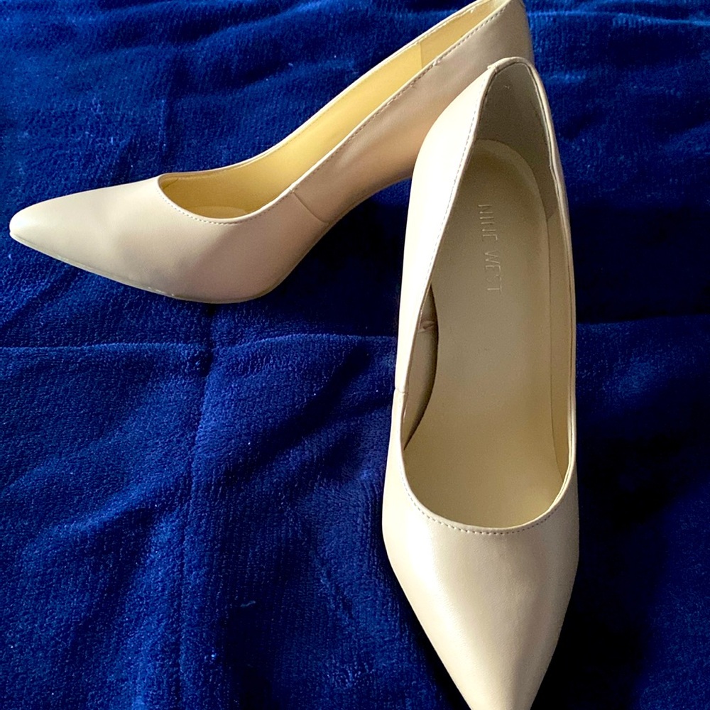 Beige pointed high heels